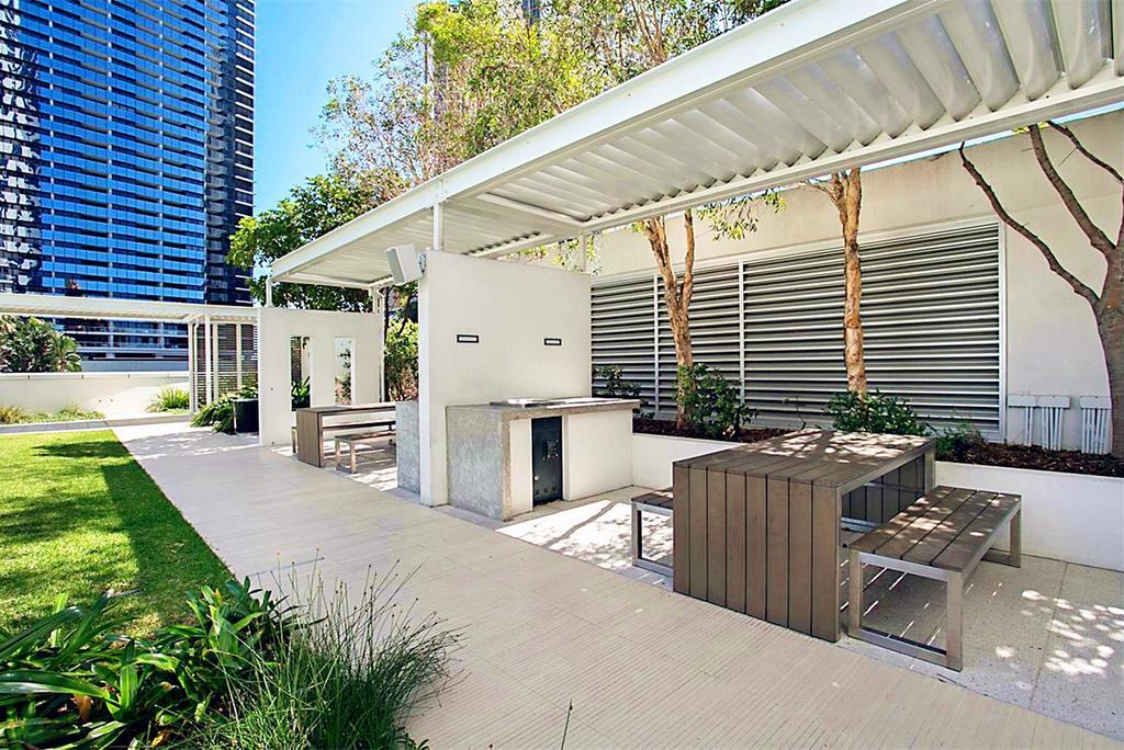 H Star Residences-- Paradise Stayz Gold Coast Exteriér fotografie