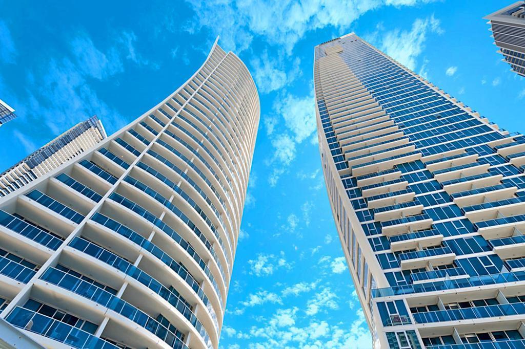 H Star Residences-- Paradise Stayz Gold Coast Exteriér fotografie